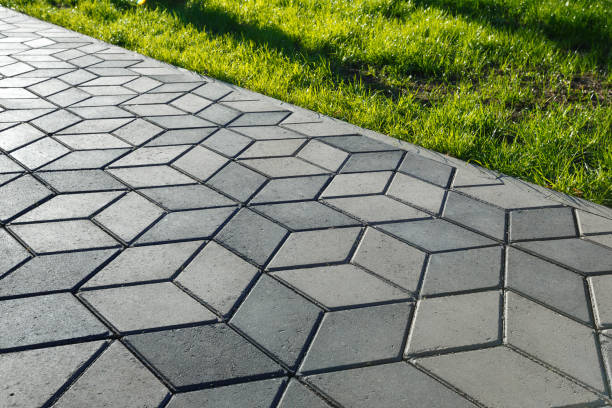 Best Driveway Paving Company  in Tara Hills, CA